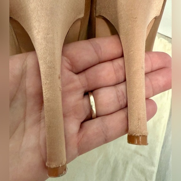 Badgley Mischka Greatful open toe pumps SILK wedding bridal shoes camel 8.5 - Picture 12 of 13